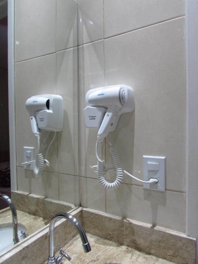 Hotel Tropicalia Proximo A 25 De Marco , Bras E Bom Retiro "Com Estacionamento Conveniado Ao Lado Do Hotel" São Paulo Exteriör bild