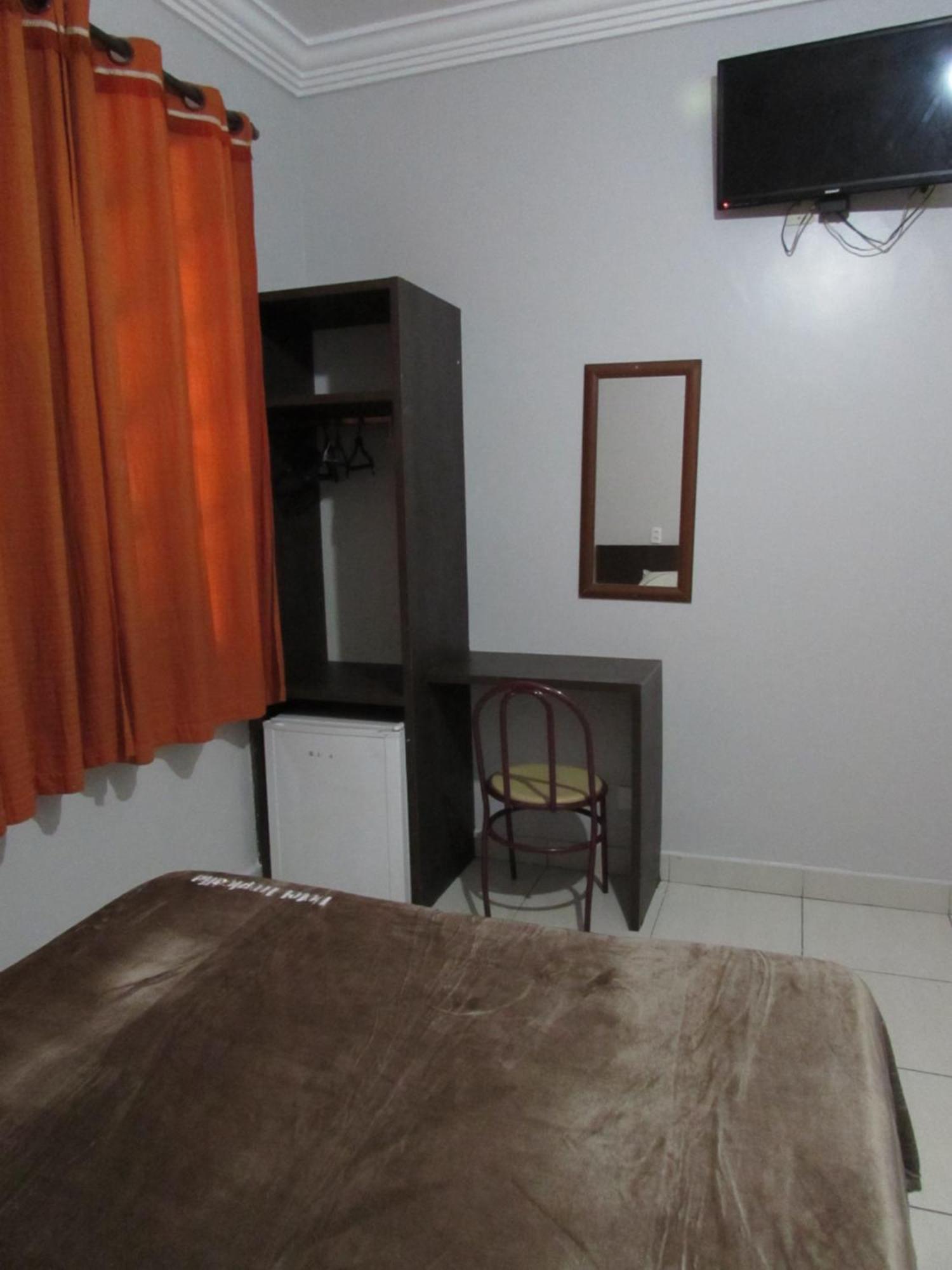 Hotel Tropicalia Proximo A 25 De Marco , Bras E Bom Retiro "Com Estacionamento Conveniado Ao Lado Do Hotel" São Paulo Exteriör bild